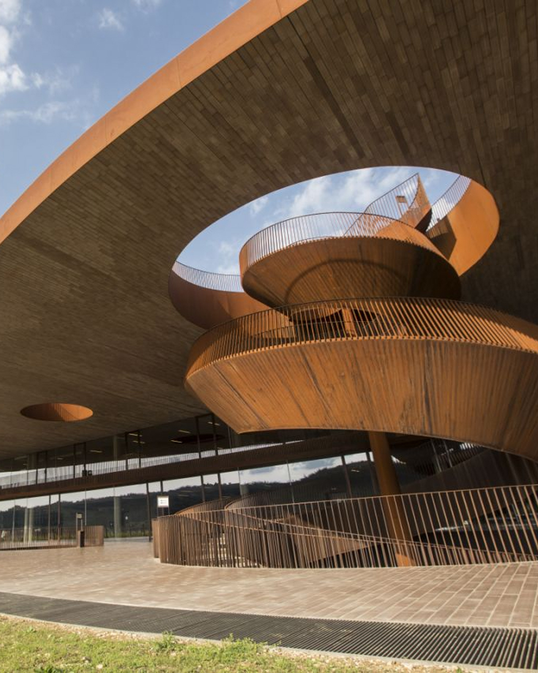 Antinori nel Chianti Classico cantina vino toscana design