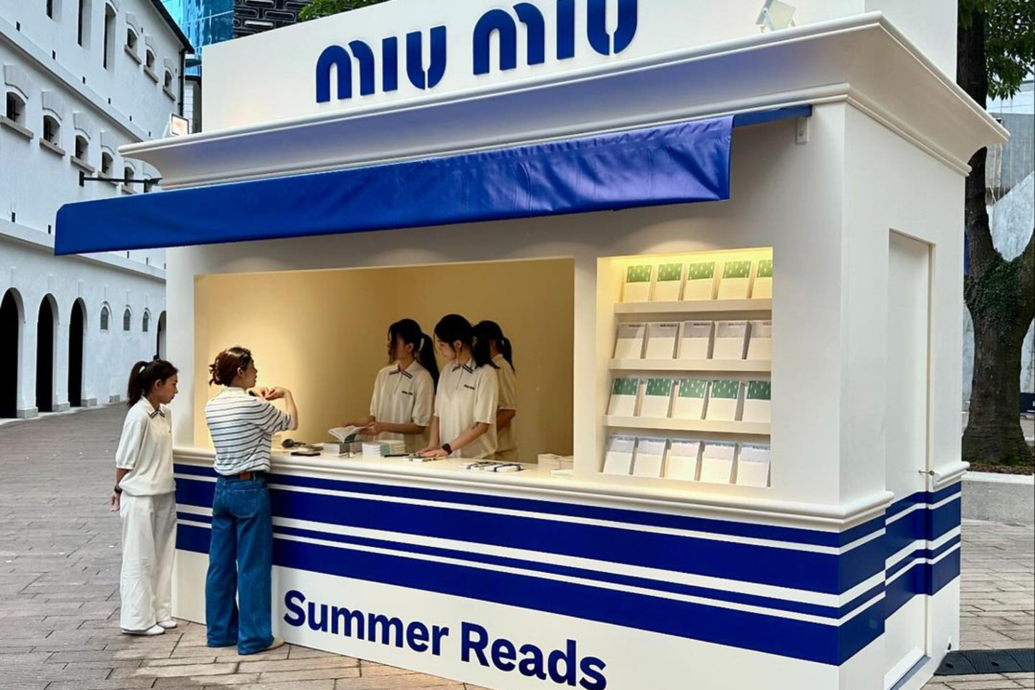 Miu Miu Summer Reads iniziativi libri città