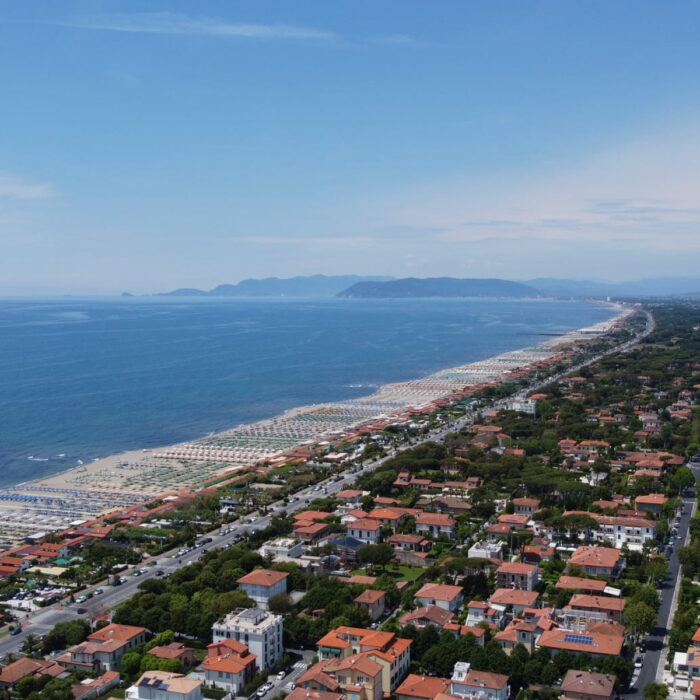 vie costose casa italia Forte dei Marmi