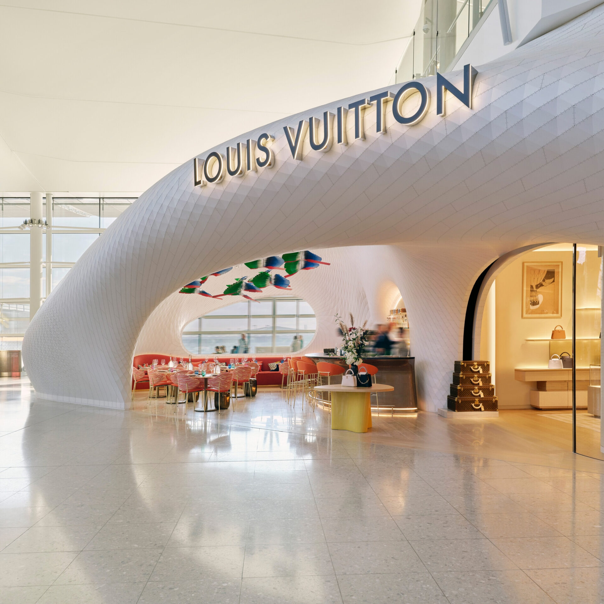 Louis Vuitton Le Café Cyril Lignac londra airport