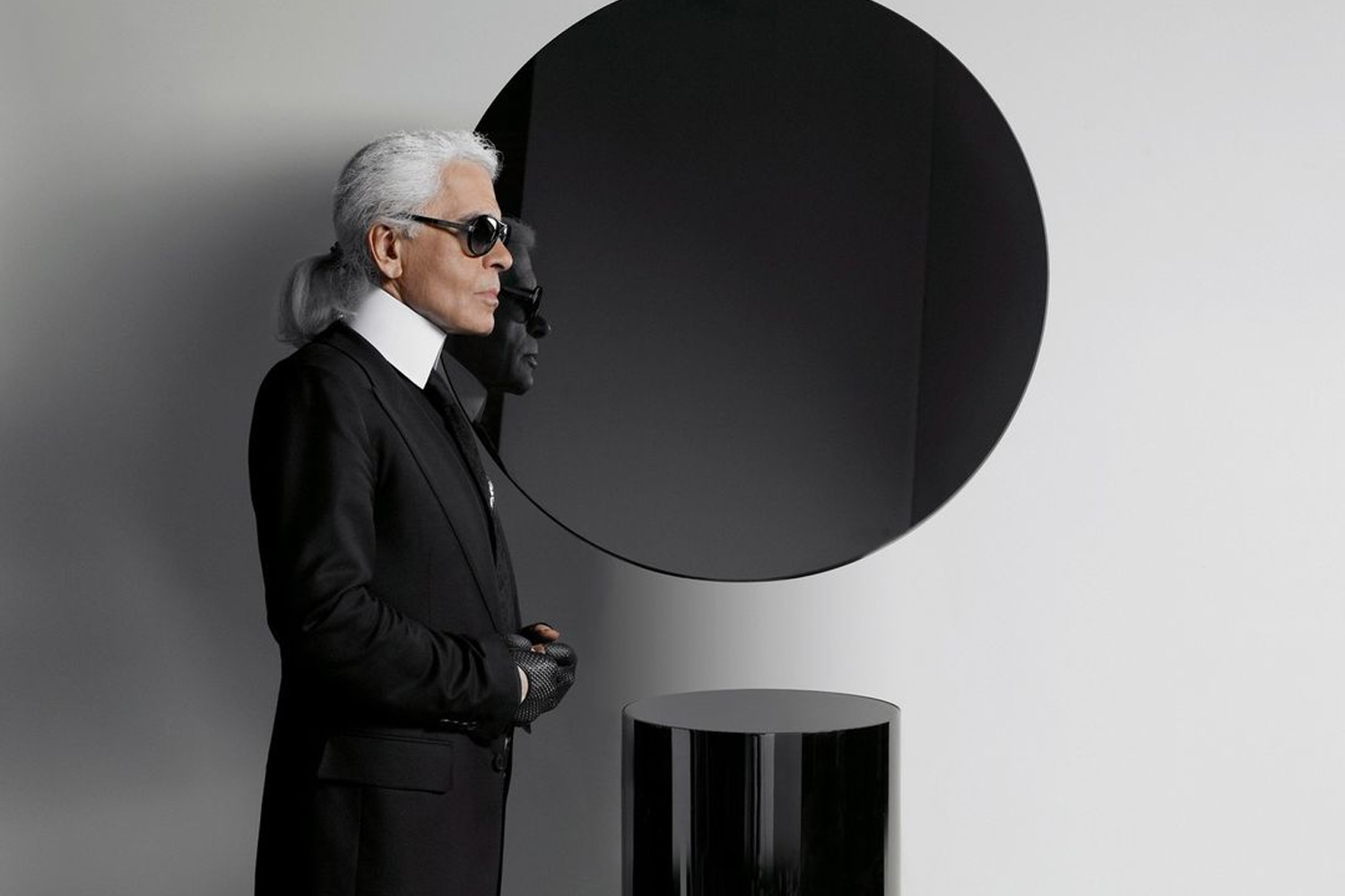 Karl Lagerfeld vendita ufficio parigi