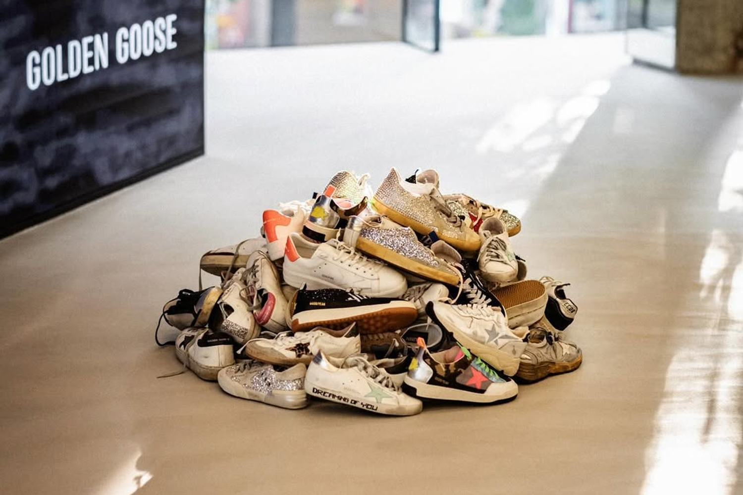 Golden Goose strategia successo