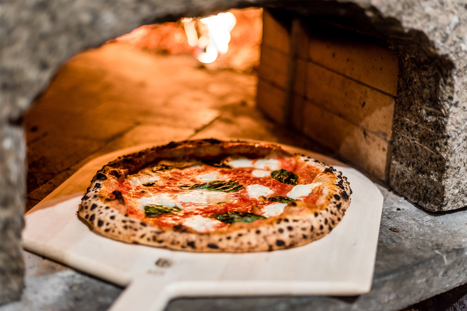 Napoli città dove si mangia meglio mondo Pizza